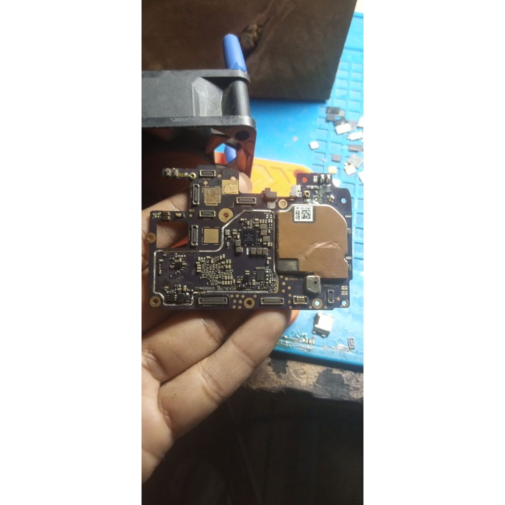 Mesin Realmi C15 ram 4/64 (Deskripsi)