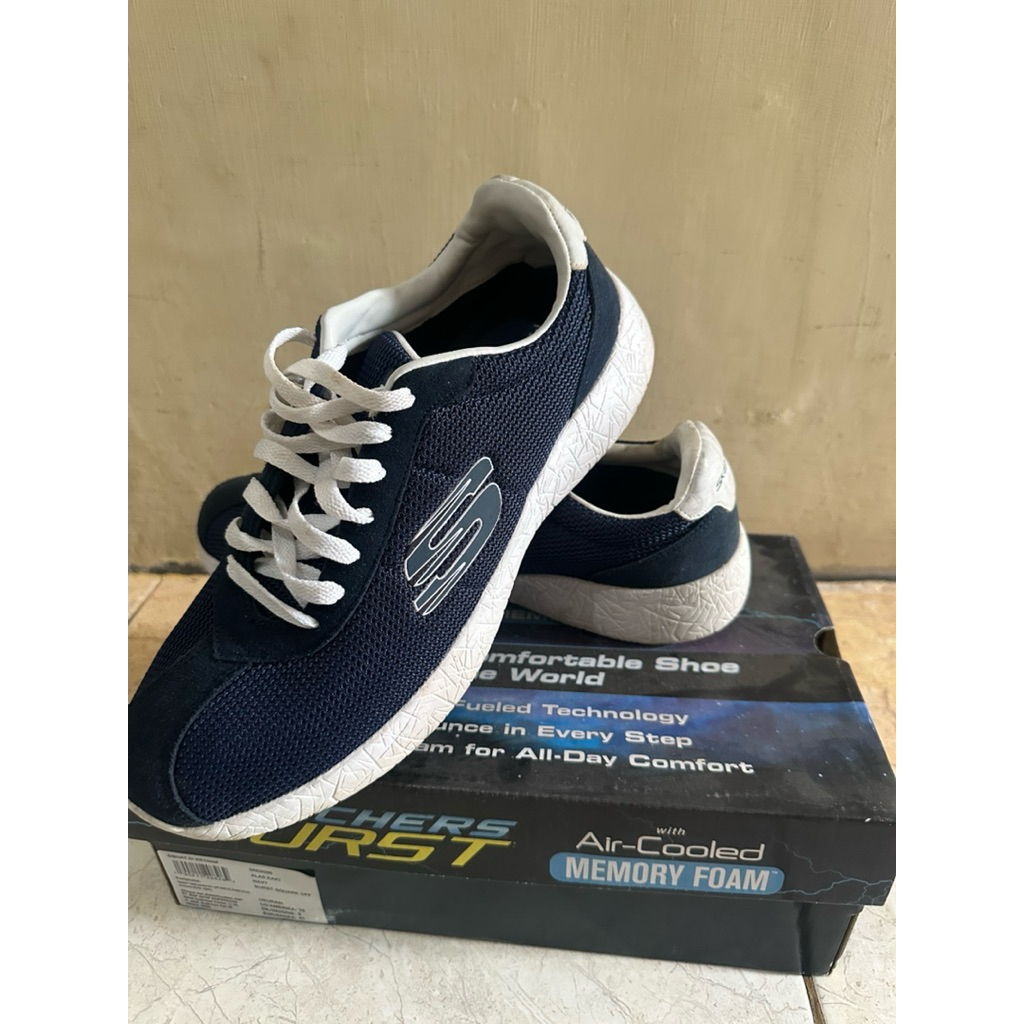 Sepatu second/preloved/bekas SKECHERS