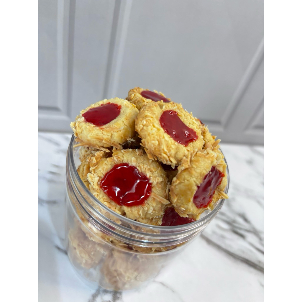 Thumbprint Strawberry