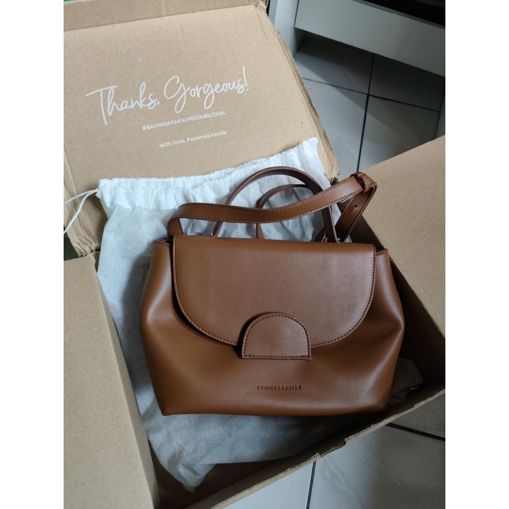 (PRELOVED) LUCIA BAG by Femmebravile