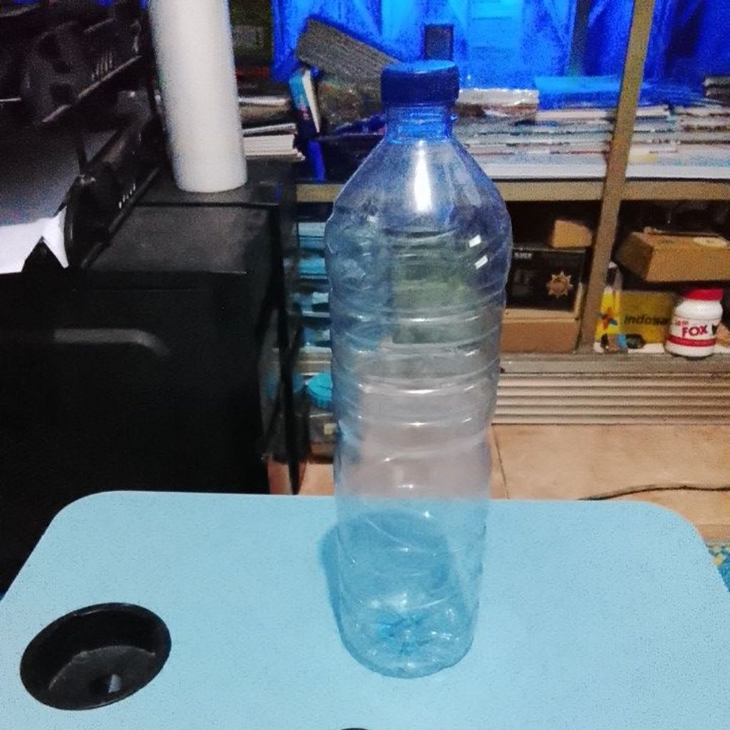 Botol Bekas Aqua 1500 ml Bersih Tanpa Label