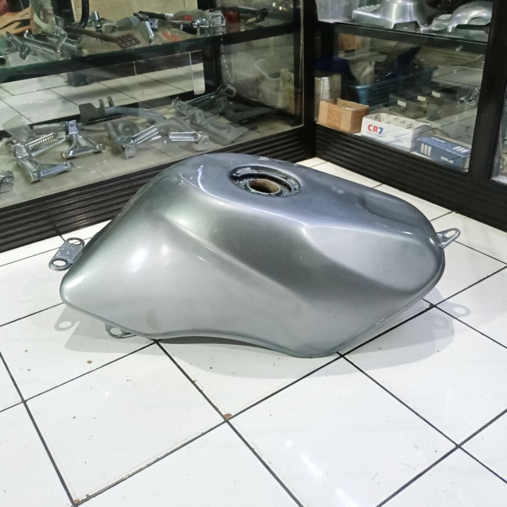 Tangki Bensin Kawasaki Ninja Rr Old Ninja Rr New Original Copotan