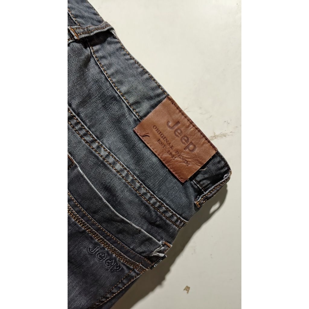 PRELOVED celana jeep original size 42