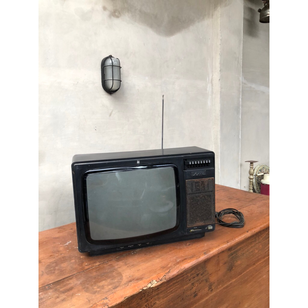 vintage Tv jadul antik