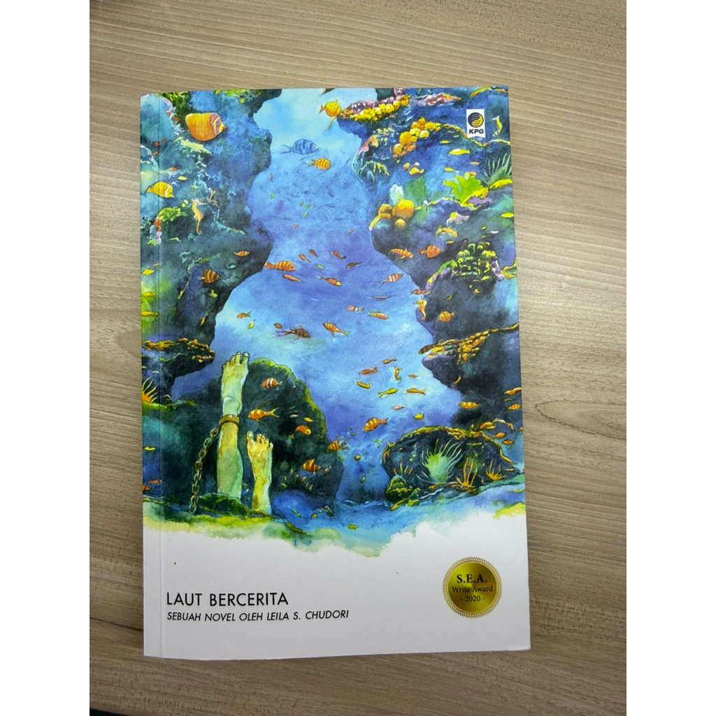 laut bercerita