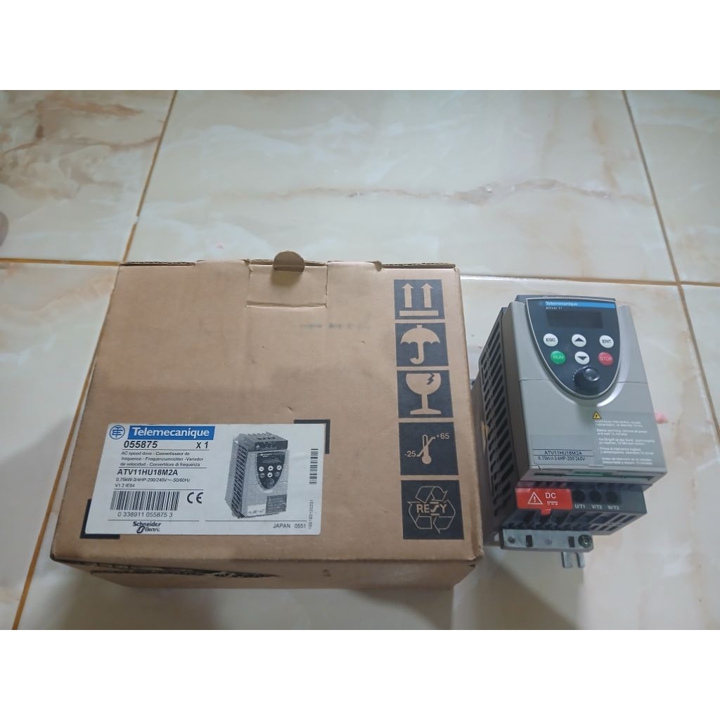 INVERTER SCHNEIDER TELEMECANIQUE 0.75KW