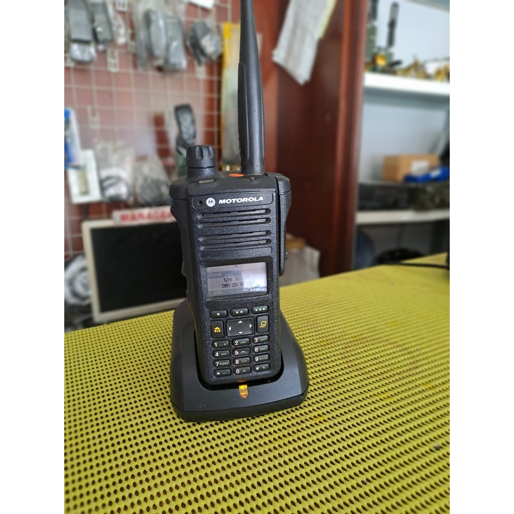 Ht Motorola Apx1000 Digital Trunking 700 dan 800 Mhz Normal MOTOROLA APX 1000 SEPERTI BARU