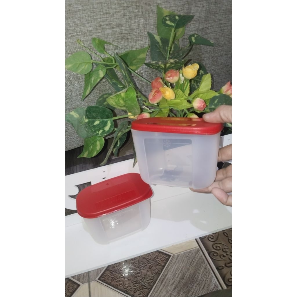 wadah kulkas tupperware