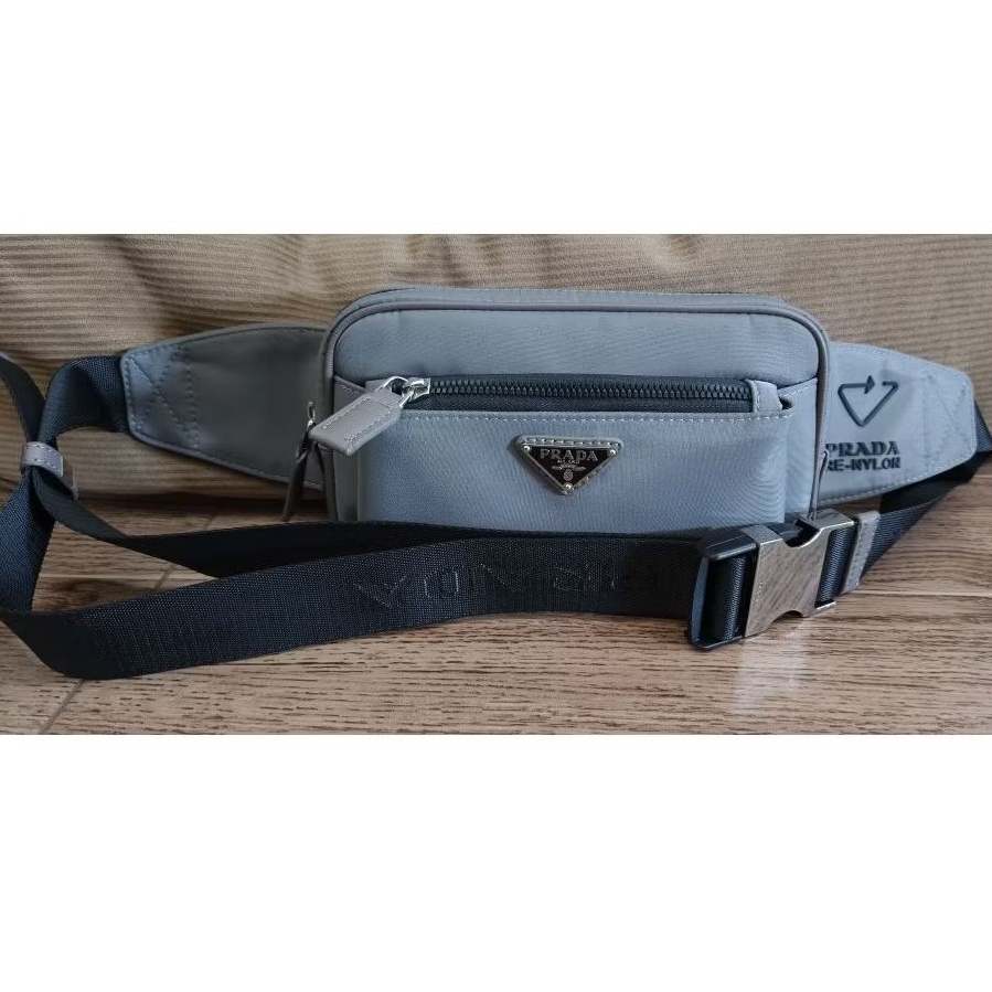 Tas Waistbag Prada (second)