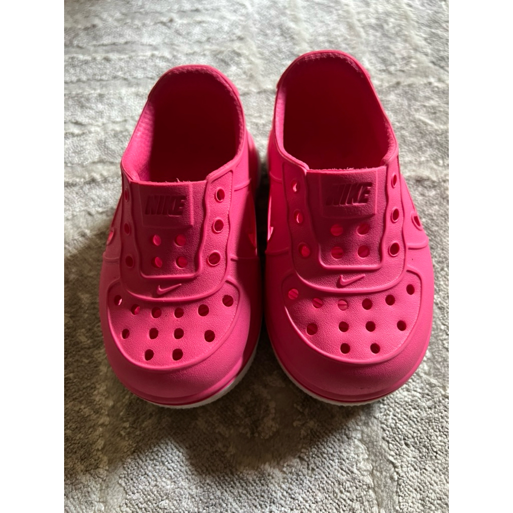 Preloved sepatu anak perempuan nike