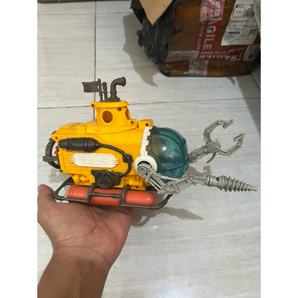 Mainan Kapal Selam Chapmei