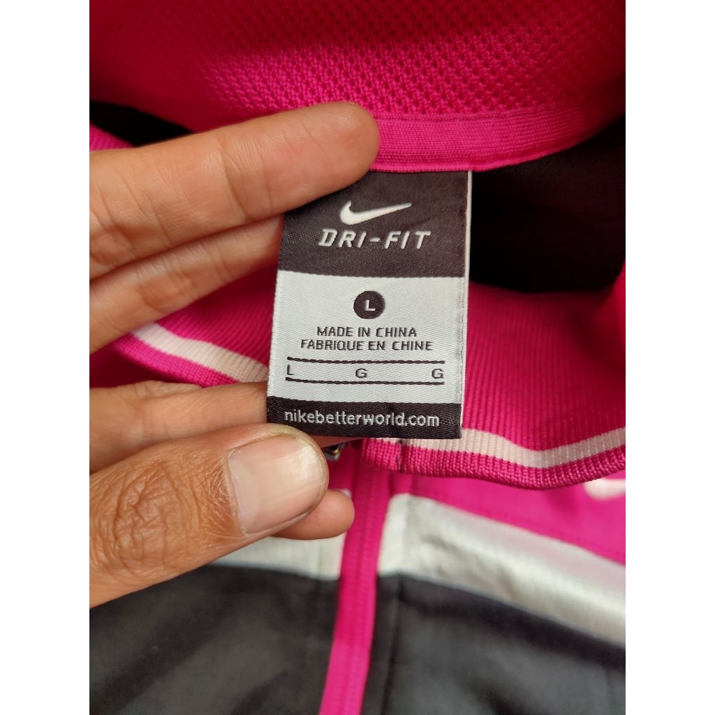 jaket tracktop wanita bekas pakai