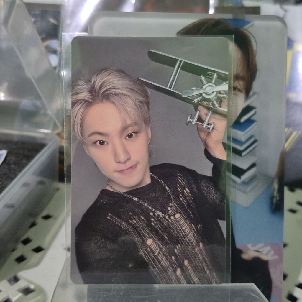 PHOTOCARD OFFICIAL HOSHI SEVENTEEN PHOTOCARD OFFICIAL WOOZI SEVENTEEN