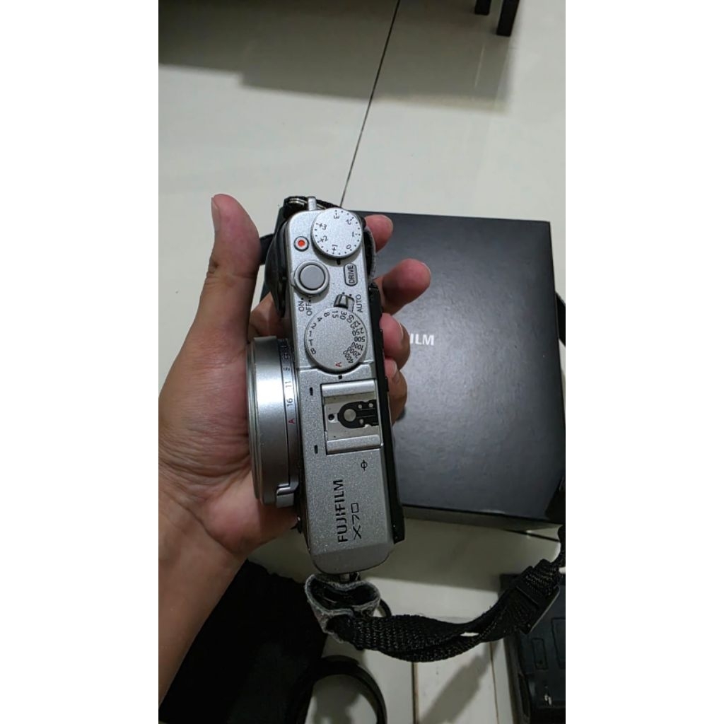 Fujifilm X70