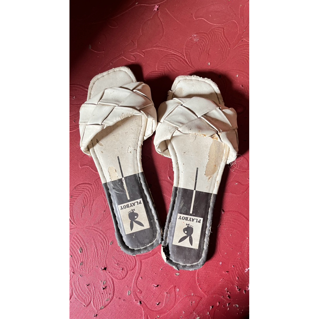 preloved sandal playboy original wanita