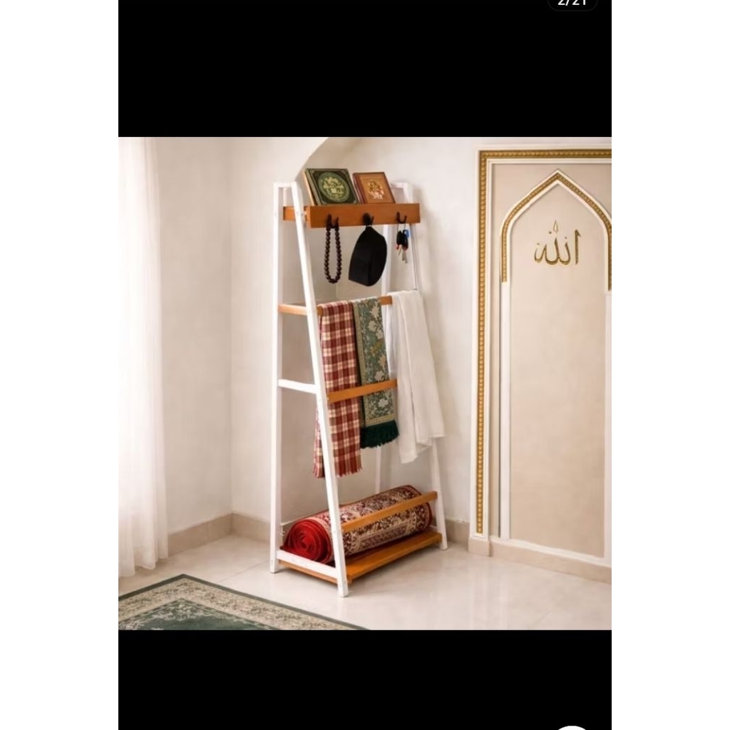 Rak sajadah Dan mukena
