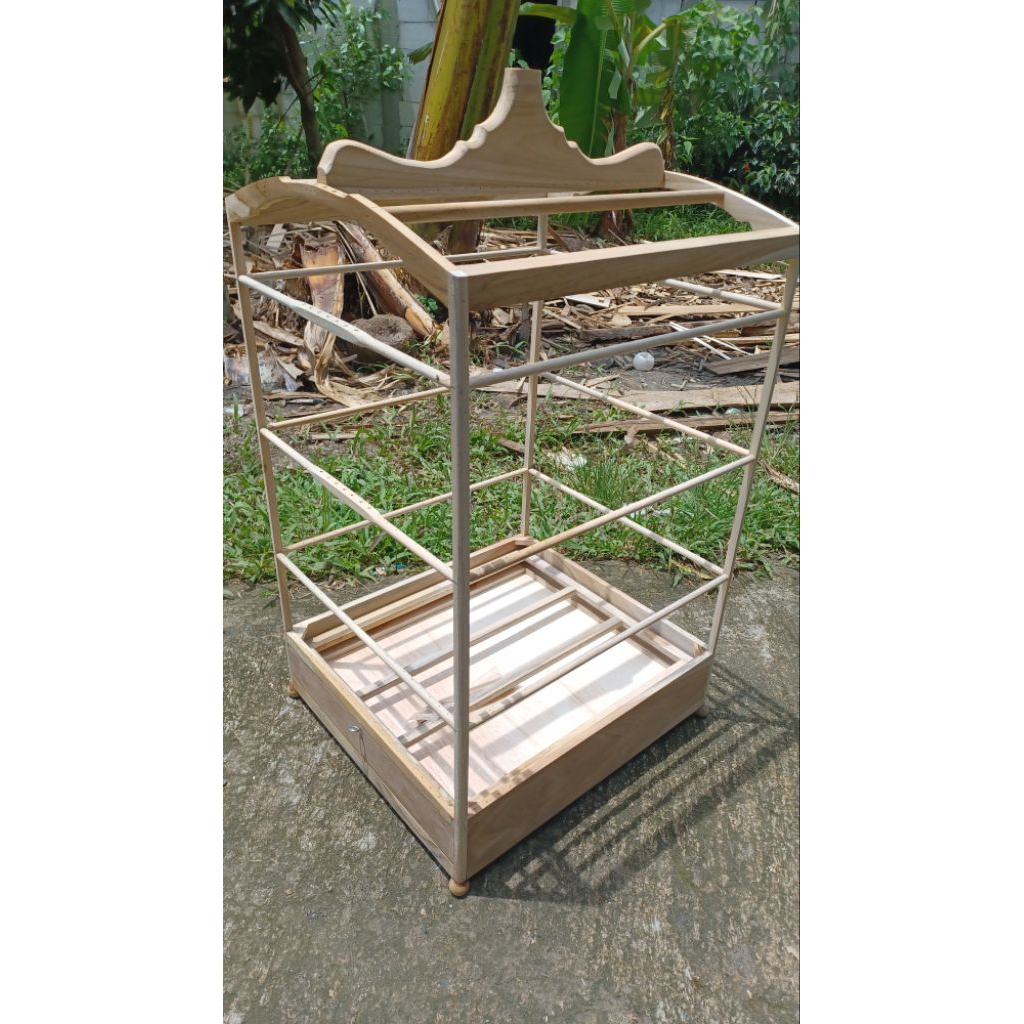 SANGKAR REPLIKA RAJA AMBRUKAN