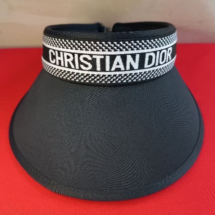 Topi Golf / Pantai Christian Dior
