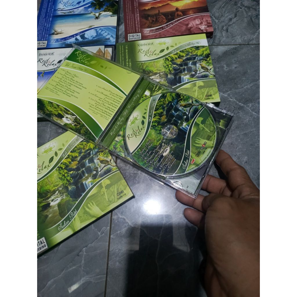 Rest & Relax ORIGINAL SUNDANESE MUSIC( WEST JAVA )-CD ORIGINAL-Di GB1 kode P3