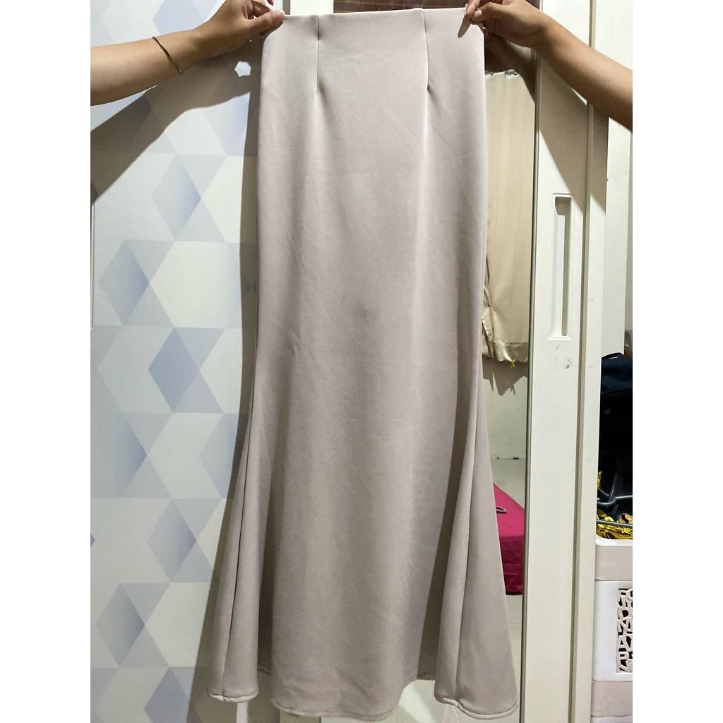Rok Flare/Duyung Warna Khaki