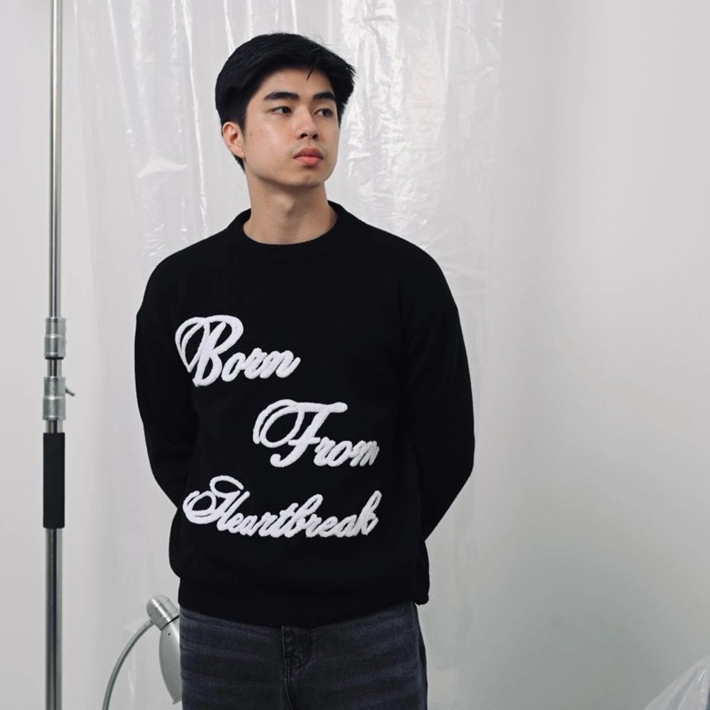 100% ORIGINAL KNITWEAR CLUTHVISION BORN FROM HEARTHBREAK V2