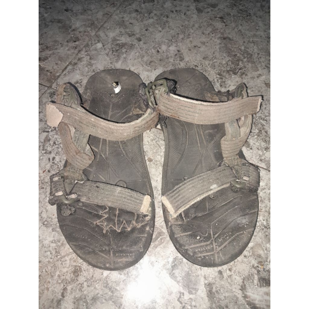 EIGER sandal gunung berpengalaman