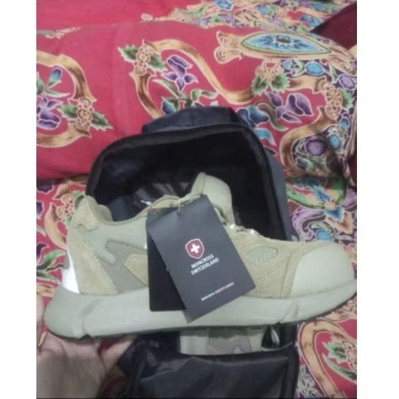 moncross switzerland safety shoes