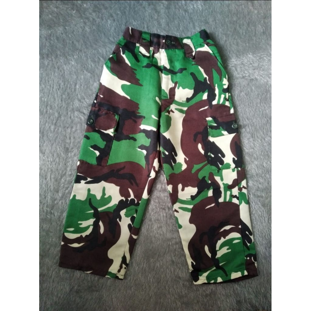 preloved satu set baju anak TNI