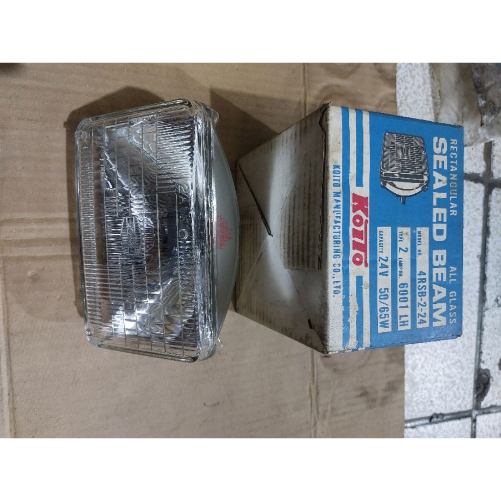 lampu depan sealed beam kotak nissan / hino 24v ( koito orginal )