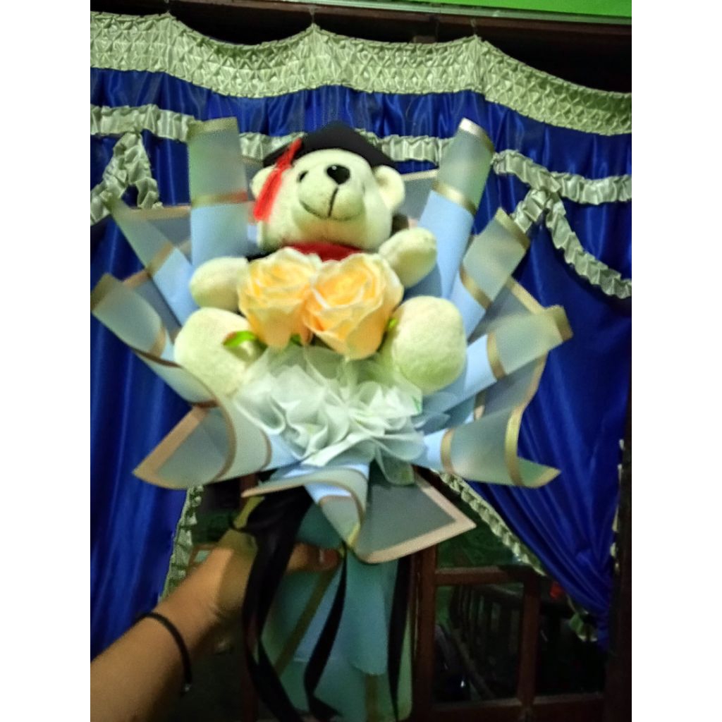 buket boneka besar Wisuda