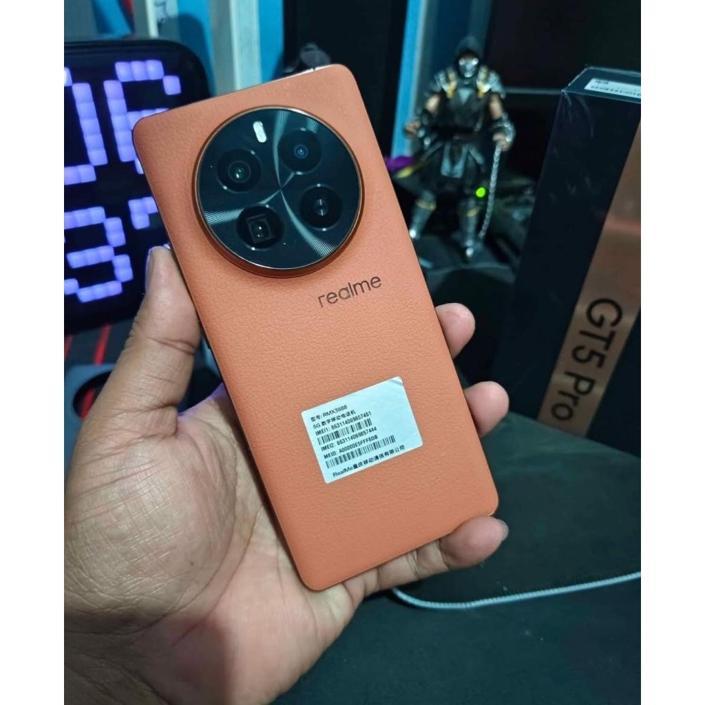 Realme GT5 Pro 16GB/1TB (IMEI terdaftar resmi Beacukai)