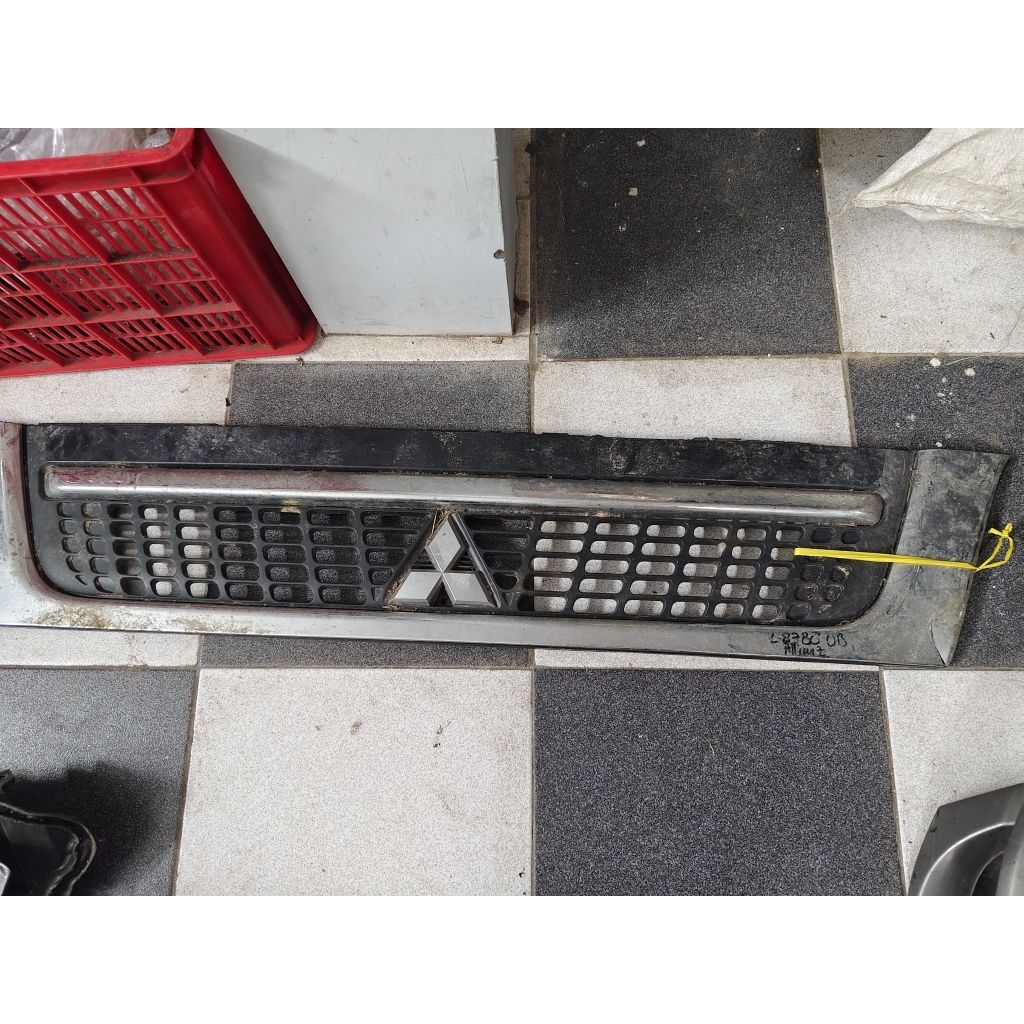 grile gril depan truk canter fuso original copotan