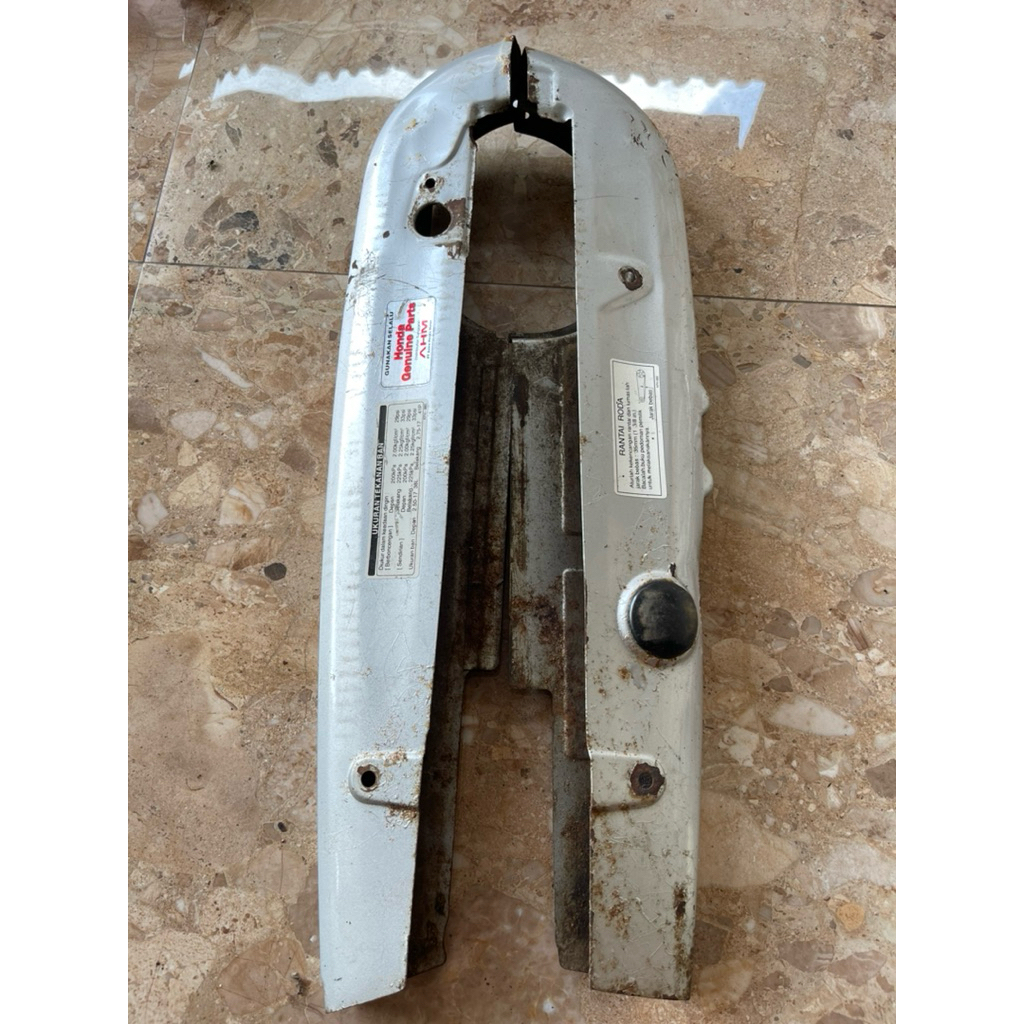 Katengkas Tutup Rantai Honda Karisma Original Katengkas Cover Tutup Rantai Honda Karisma Kharisma D 