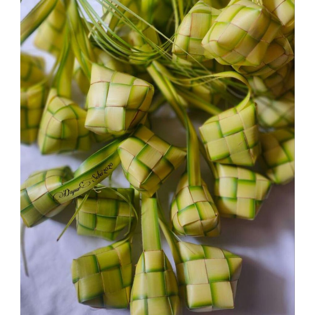cangkang ketupat, ketupat kosong, cangkang ketupat 4 cangkang ketupat