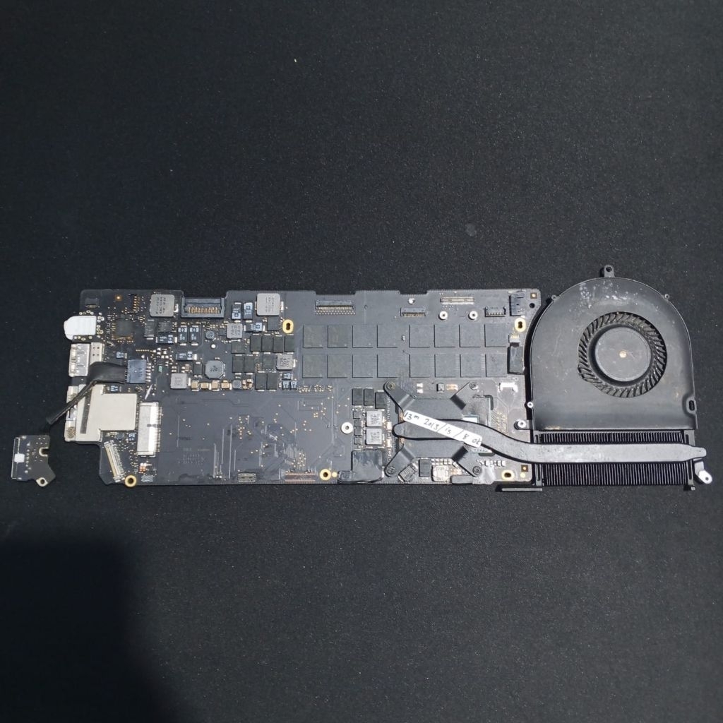 Mesin Copotan Original Apple,Macbook Pro 13" A1502 2013 Core i5-4 GB/8 GB