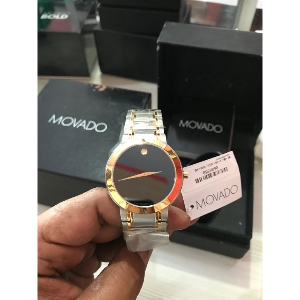 jam tangan mewah Movado Mens Black Dial Two Tone
Stainless Steel