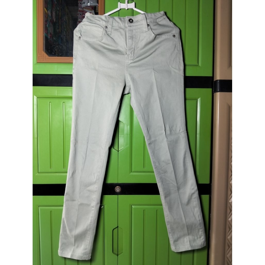 Preloved Celana Skinny Jeans Wanita/Skinny Jeans Wanita/Skinny Jeans Murah/Celana Jeans Murah