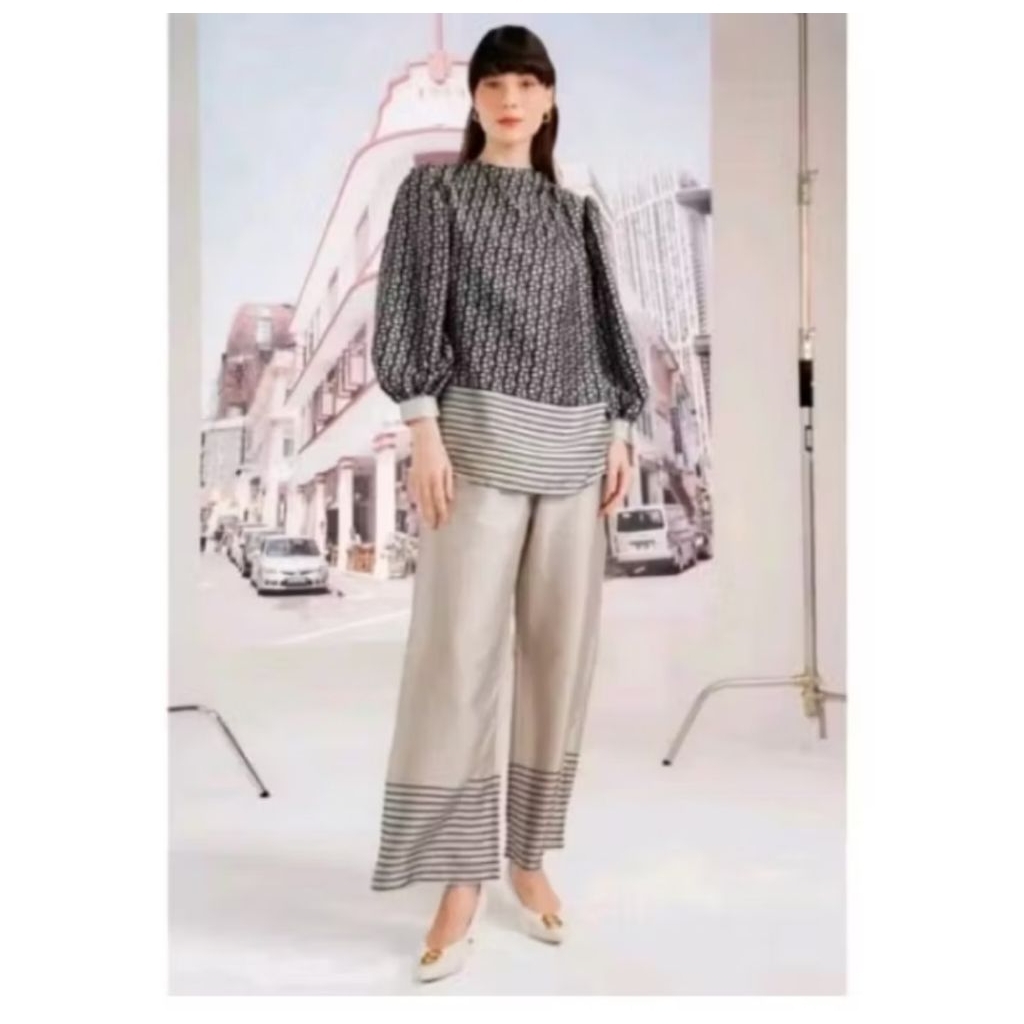 BENANG JARUM MONOGRAM DRAPE ONE SET PANTS SIZE XXL PRELOVED