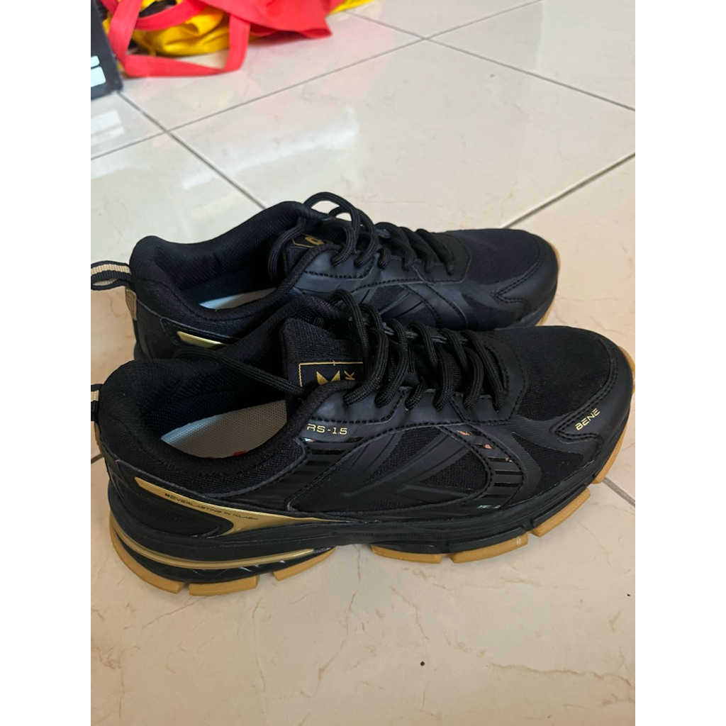 Preloved sepatu Kanky