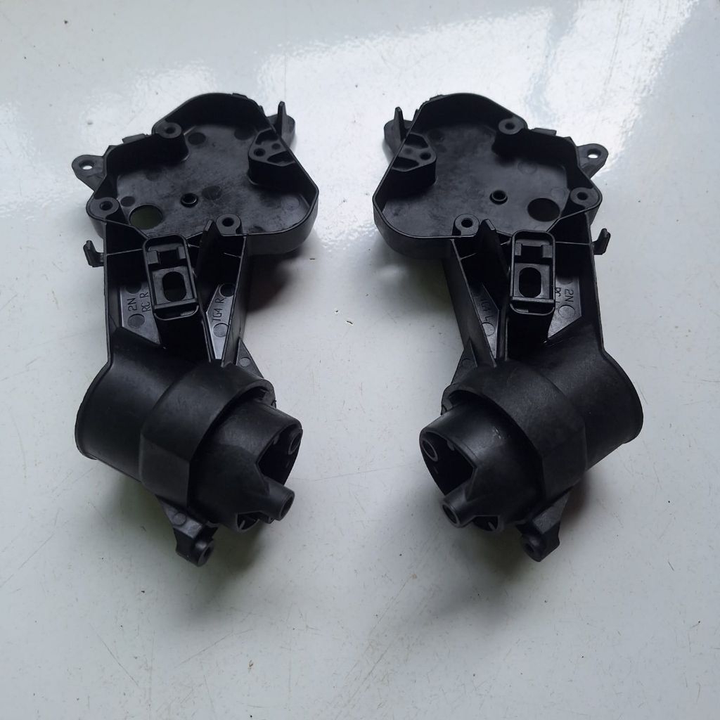 breket engsel spion mobil Honda Brio Satya 2012-2025 original