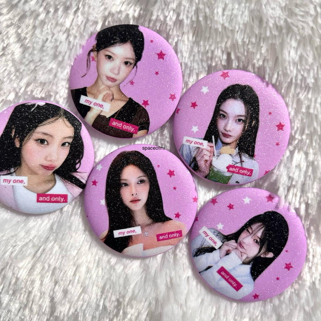 [BELI 2 LEBIH HEMAT] pin button glitter - illit - one and only by spaceofmi - pin bros peniti wonhee