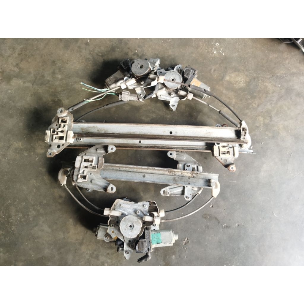 power window Nissan Xtrail T30