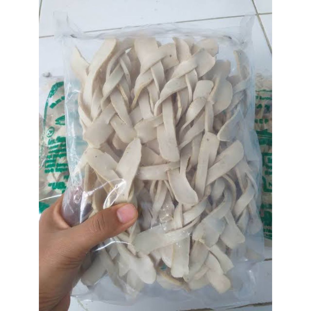 KERUPUK KEPANG IKAN TENGGIRI khas madura Krupuk Kepang Mentah