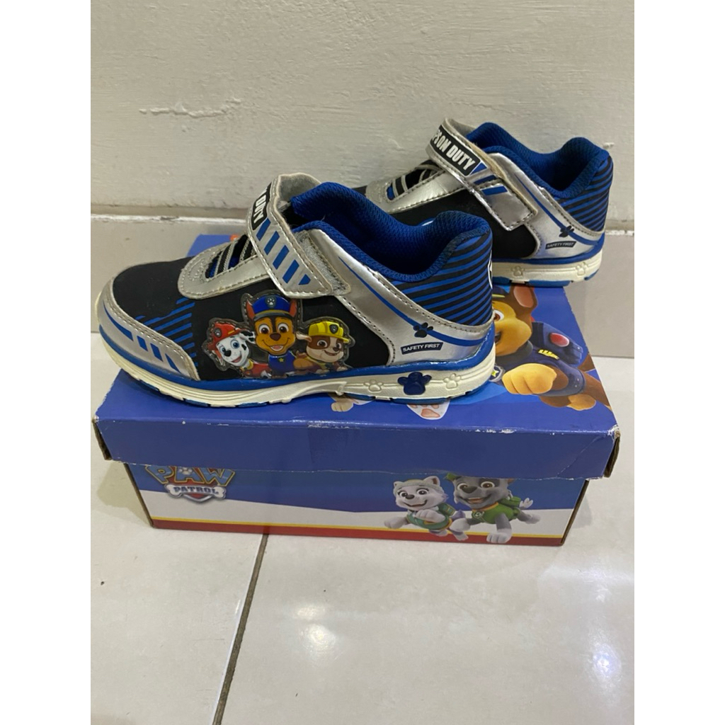 preloved sepatu sekolah jalan Nickelodeon paw patrol ori murah
