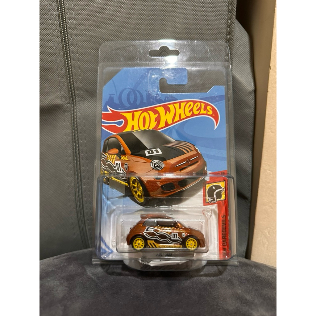 Hot Wheels STH THS Super Treasure Hunt Fiat 500