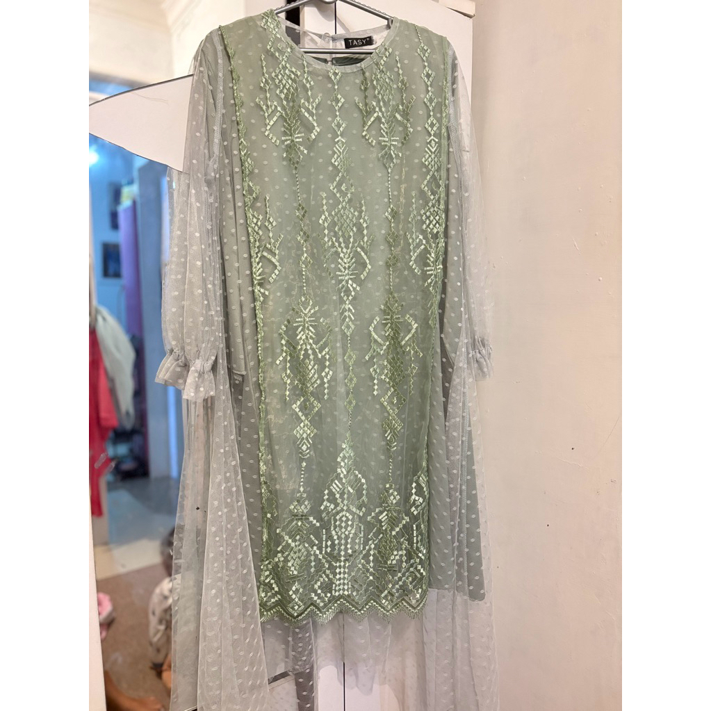 DRESS LEBARAN SAGE GREEN PRELOVED