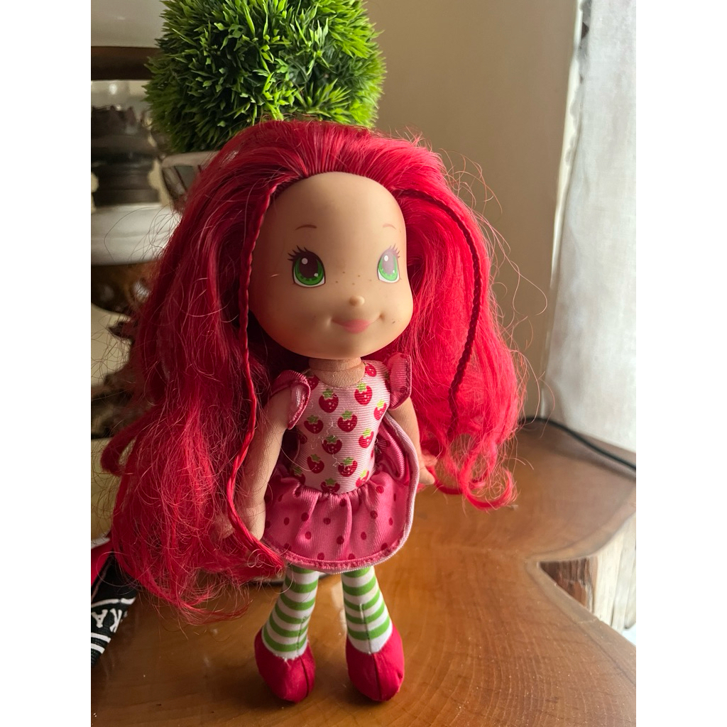 strawberry shortcake doll