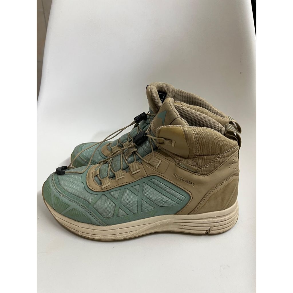 (Second) EIGER Serval WS Size 38 Sepatu Hiking Gunung Wanita