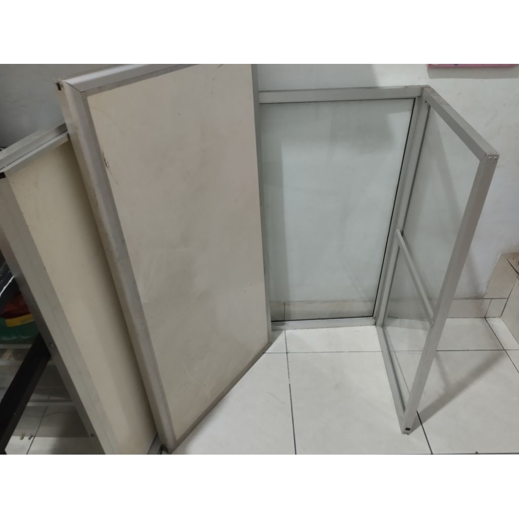 Steling jualan makanan