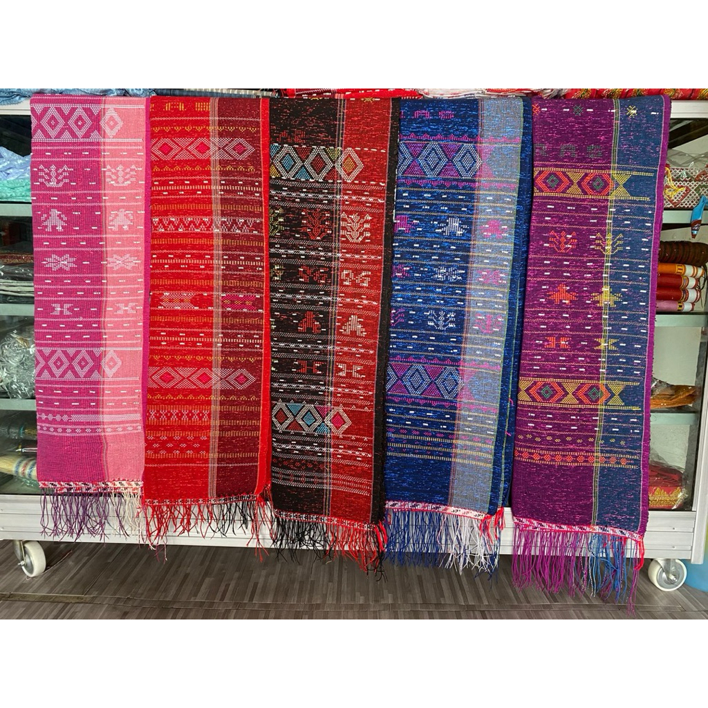 ULOS HANDE-HANDE TENUN